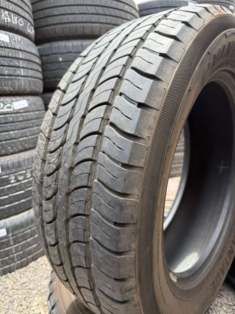 275/60R20 Pair (2 Used Tires) Vantage SUV
