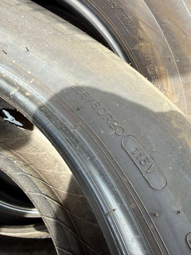 255/60R20 Set (4 Used Tires) Michelin Latitude Tour HP