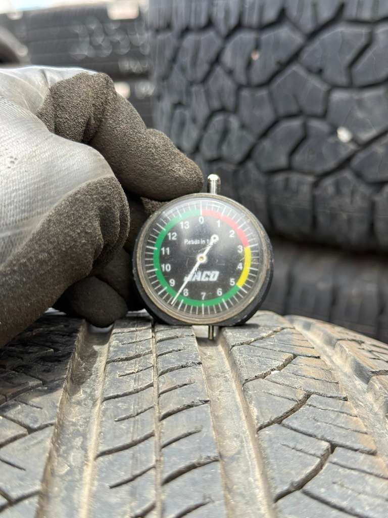 255/60R20 Set (4 Used Tires) Michelin Latitude Tour HP