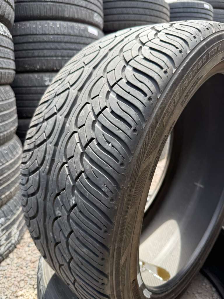255/40R20 Pair (2 Used Tires) Yokohama Parada Spec-X