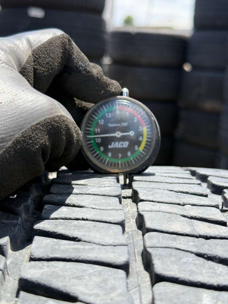 LT275/65R20 Set (4 Used Tires) Michelin LTX A/T 2