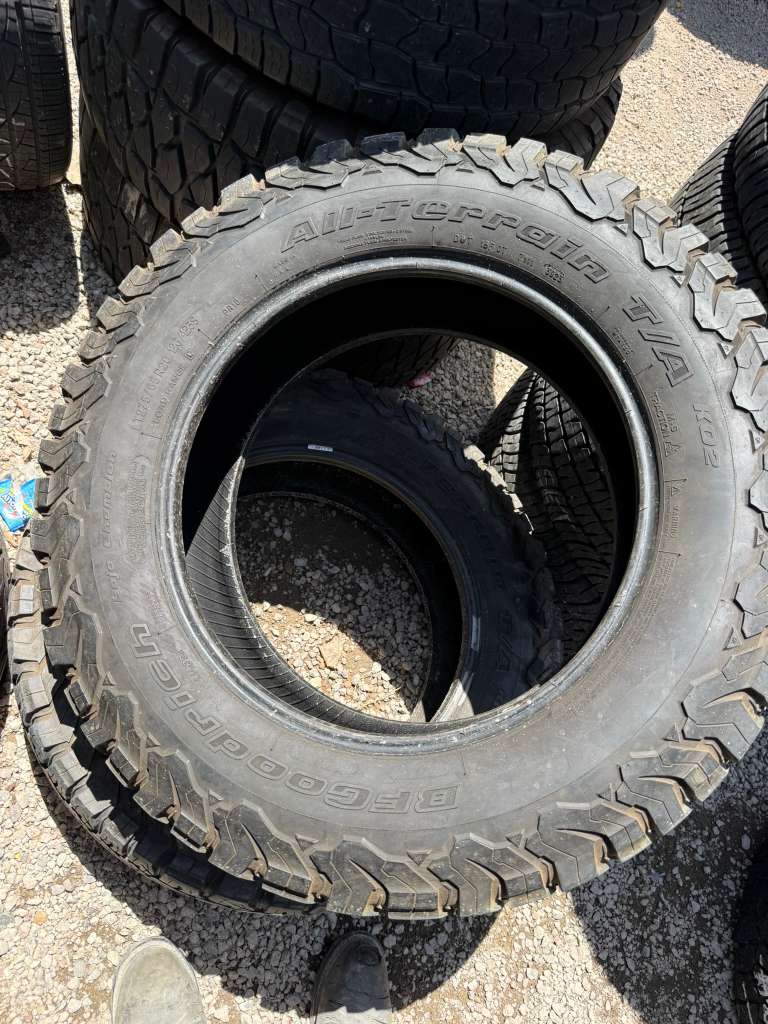 LT275/65R20 Pair (2 Used Tires) BFGoodrich All-Terrain T/A KO2