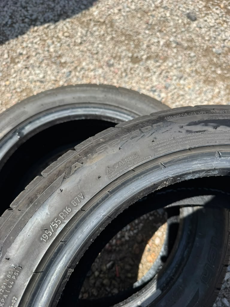 195/55R16 Pair (2 Used Tires) Bfgoodrich Advantage