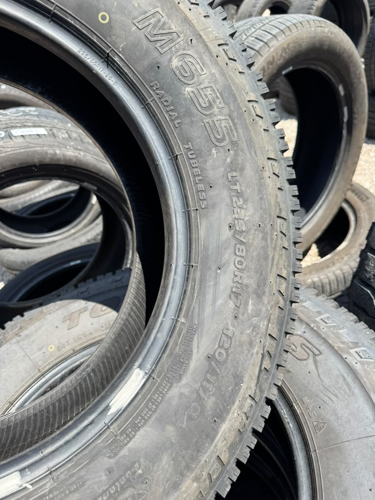 LT235/80R17 Set (4 Used Tires) Toyo M655