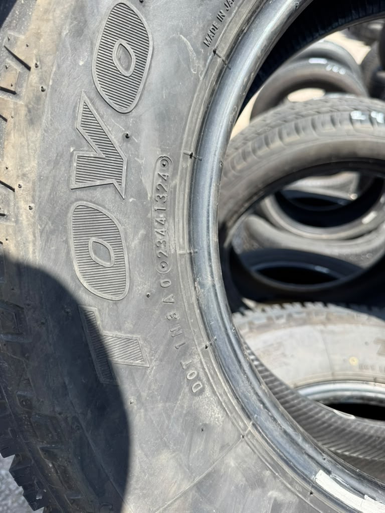 LT235/80R17 Set (4 Used Tires) Toyo M655