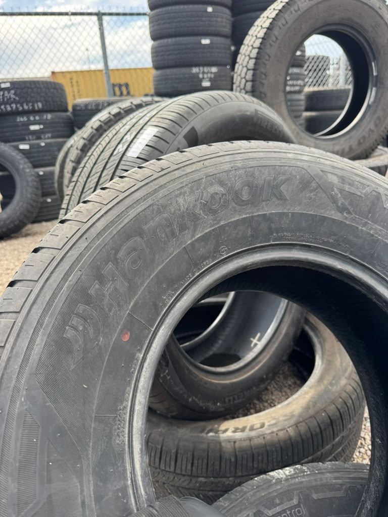 265/70R16 Pair (2 Used Tires) Hankook DynaPro HT