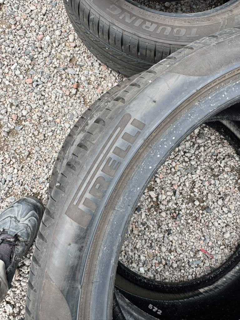 235/40R19 Pair (2 Used Tires) Pirelli P Zero