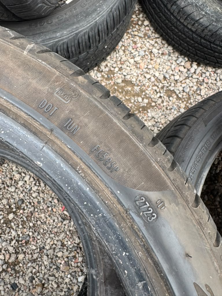 235/40R19 Pair (2 Used Tires) Pirelli P Zero