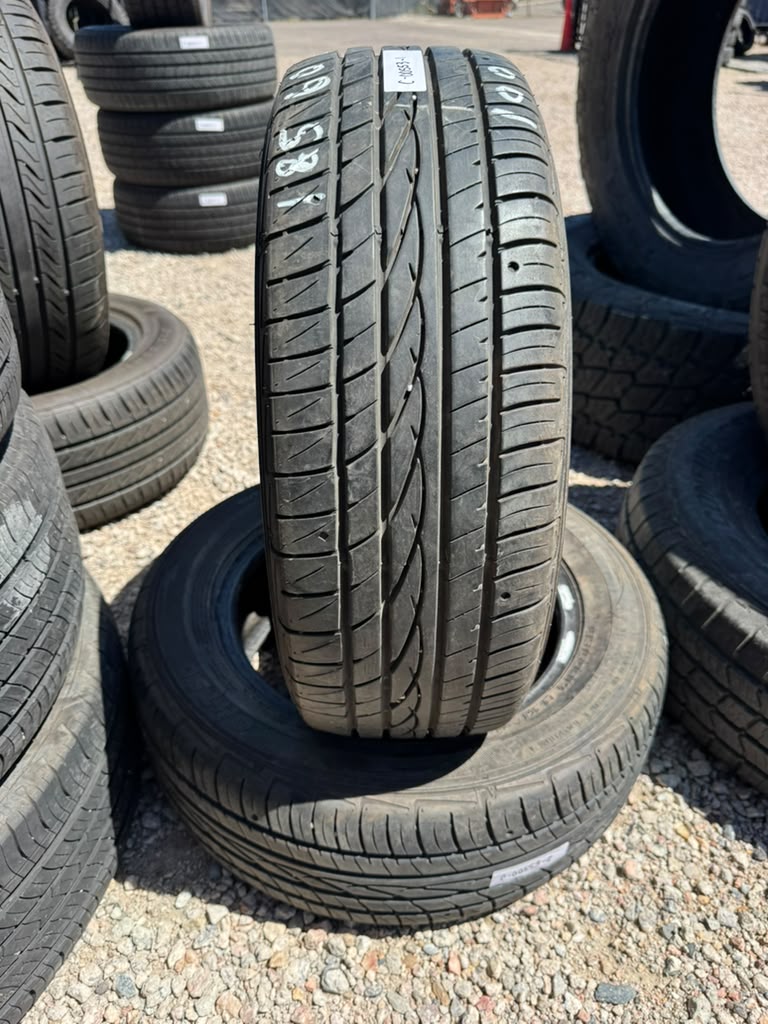 185/60R14 Pair (2 Used Tires) Ohtsu