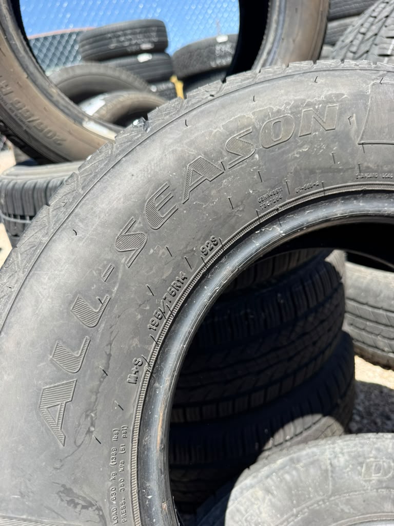 195/75R14 Pair (2 Used Tires) Douglas
