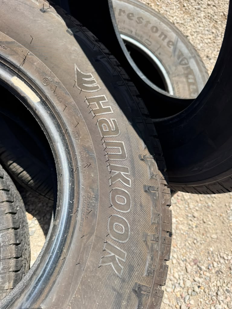 265/70R17 Pair (2 Used Tires) Hankook DynaPro AT2