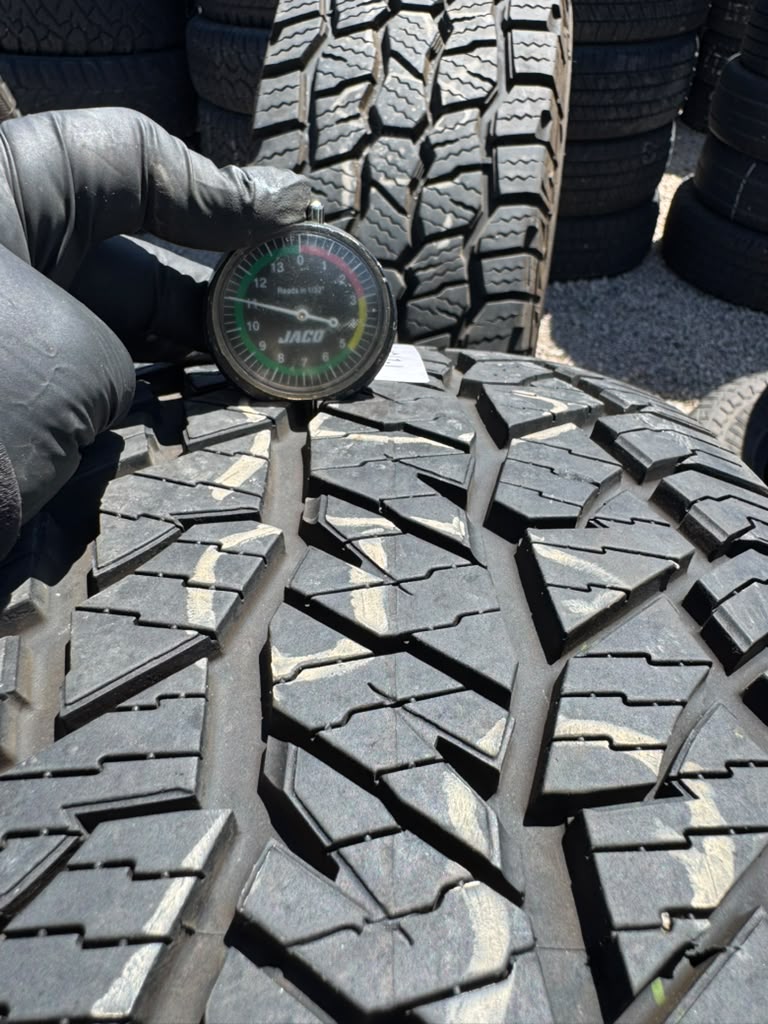 265/70R17 Pair (2 Used Tires) Hankook DynaPro AT2