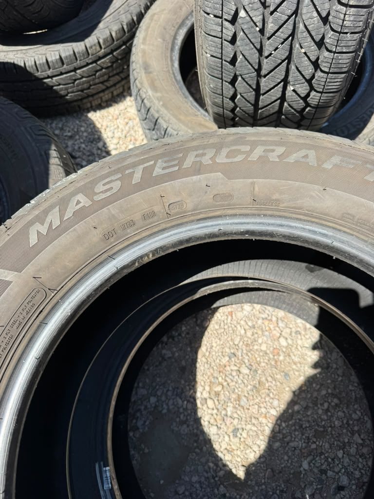 245/60R18 Pair (2 Used Tires) Mastercraft Stratus HT