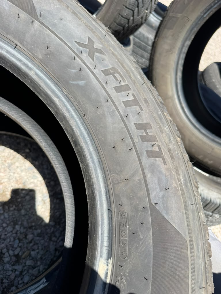 255/65R18 Pair (2 Used Tires) Laufenn X FIT HT