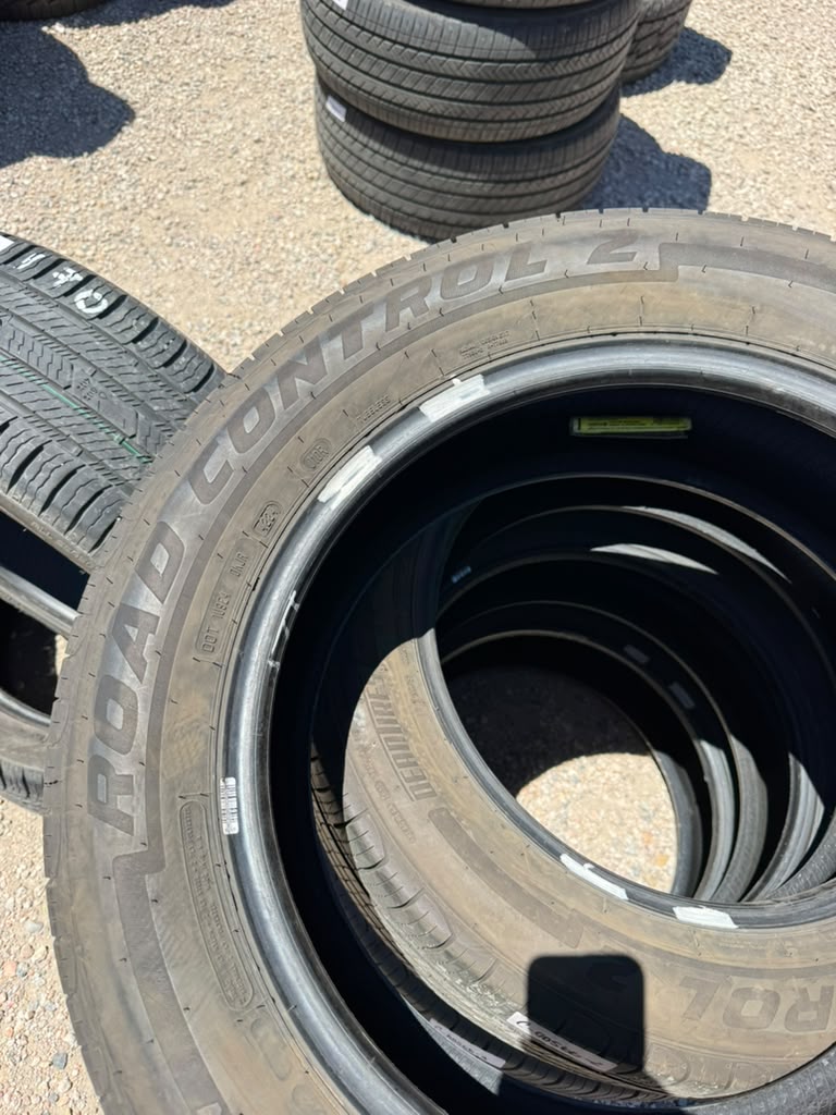 225/60R18 Set (4 Used Tires) DeanTires Road Control 2
