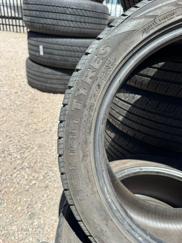 225/45R17 Pair (2 Used Tires) Nokian Tyres