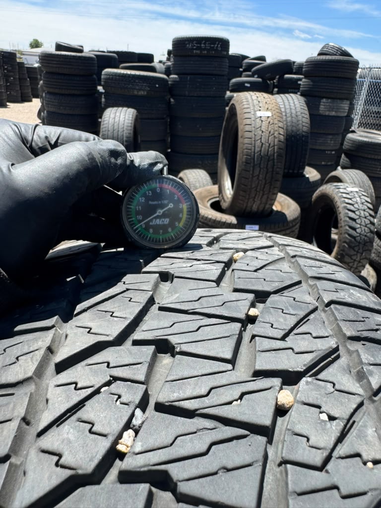265/60R18 Set (4 Used Tires) Hankook DynaPro ATM