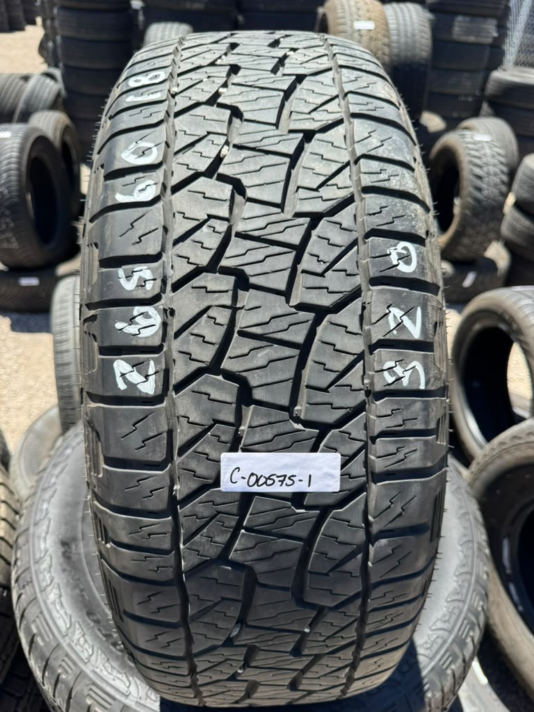 265/60R18 Set (4 Used Tires) Hankook DynaPro ATM