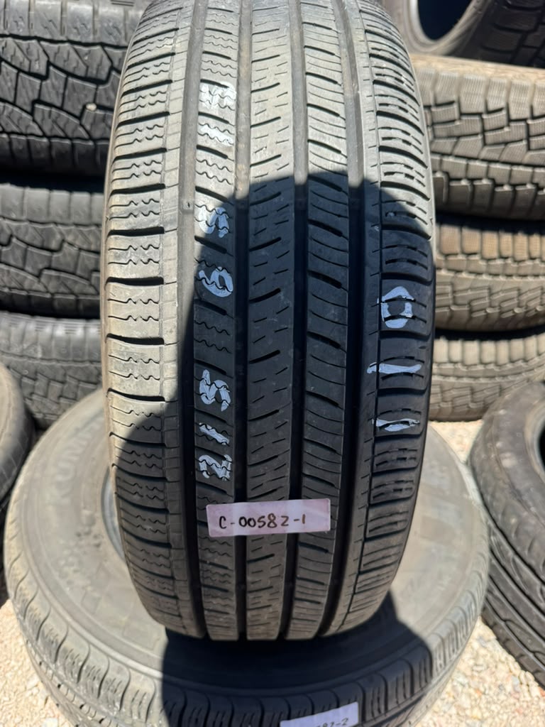 215/65R15 Pair (2 Used Tires) Kumho Solus