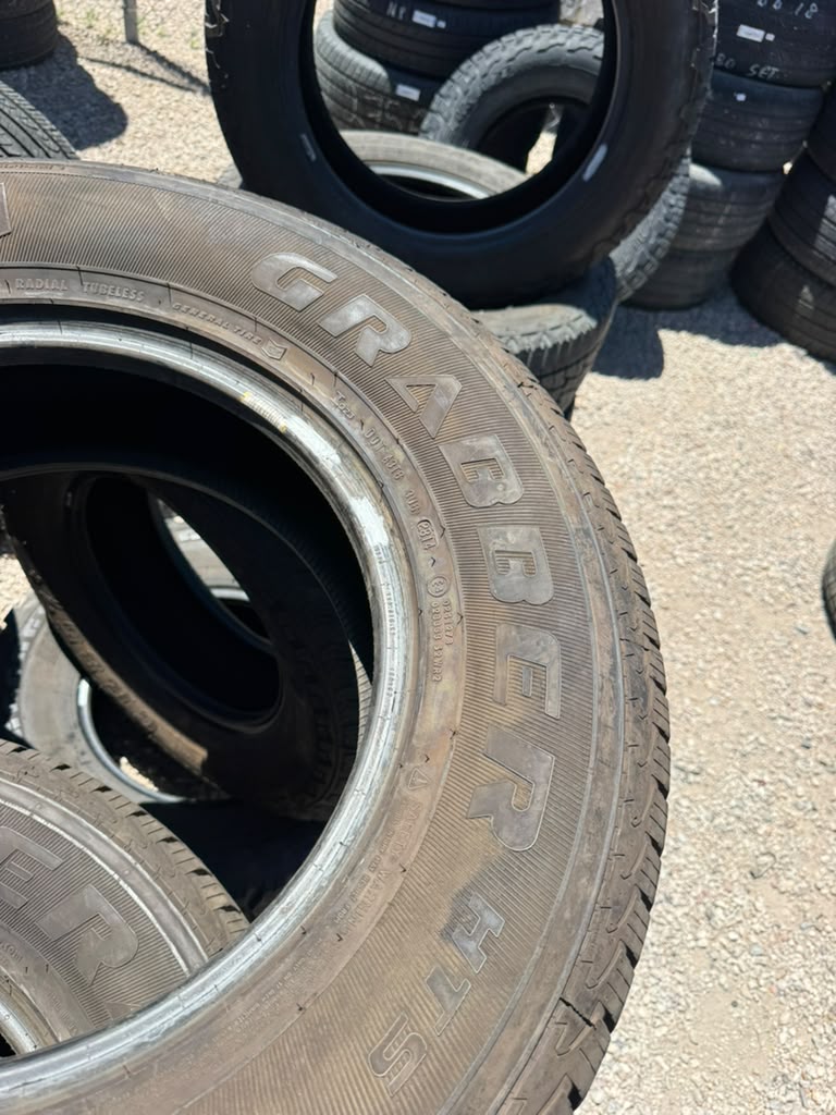 265/70R17 Set (4 Used Tires) General Grabber
