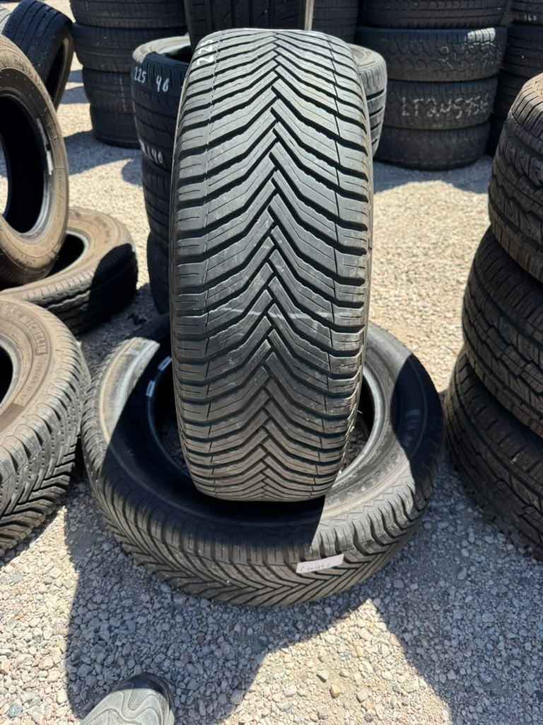 225/60R18 Pair (2 Used Tires) Michelin Cross Climate