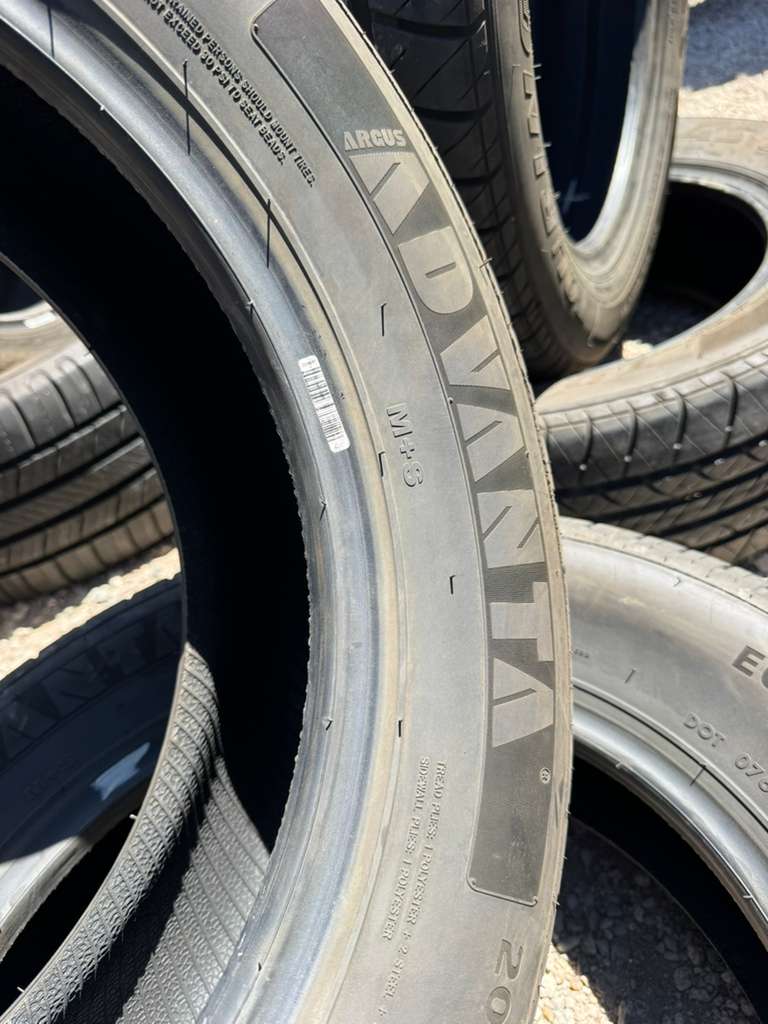 205/65R16  Pair (2 Used Tires) Advanta HPZ-02