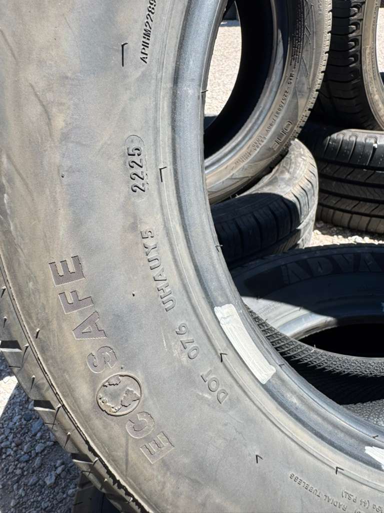 205/65R16  Pair (2 Used Tires) Advanta HPZ-02