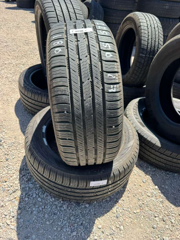 225/50R17 Pair (2 Used Tires) Nokian Tyres One