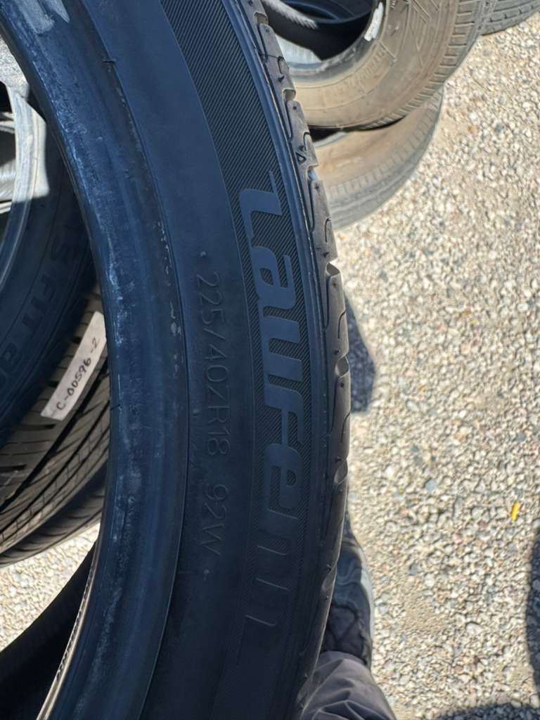 225/40R18 Set (4 Used Tires) Laufenn S Fit