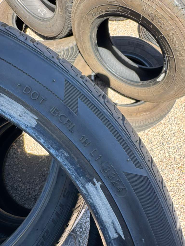 225/40R18 Set (4 Used Tires) Laufenn S Fit
