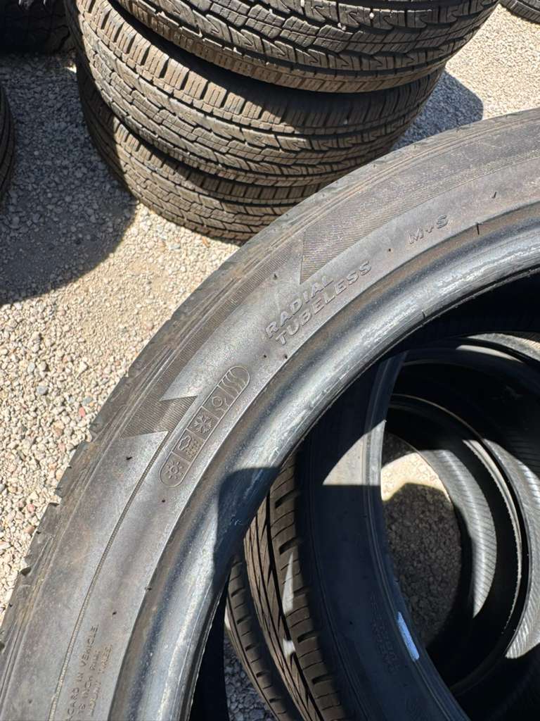 225/40R18 Set (4 Used Tires) Laufenn S Fit