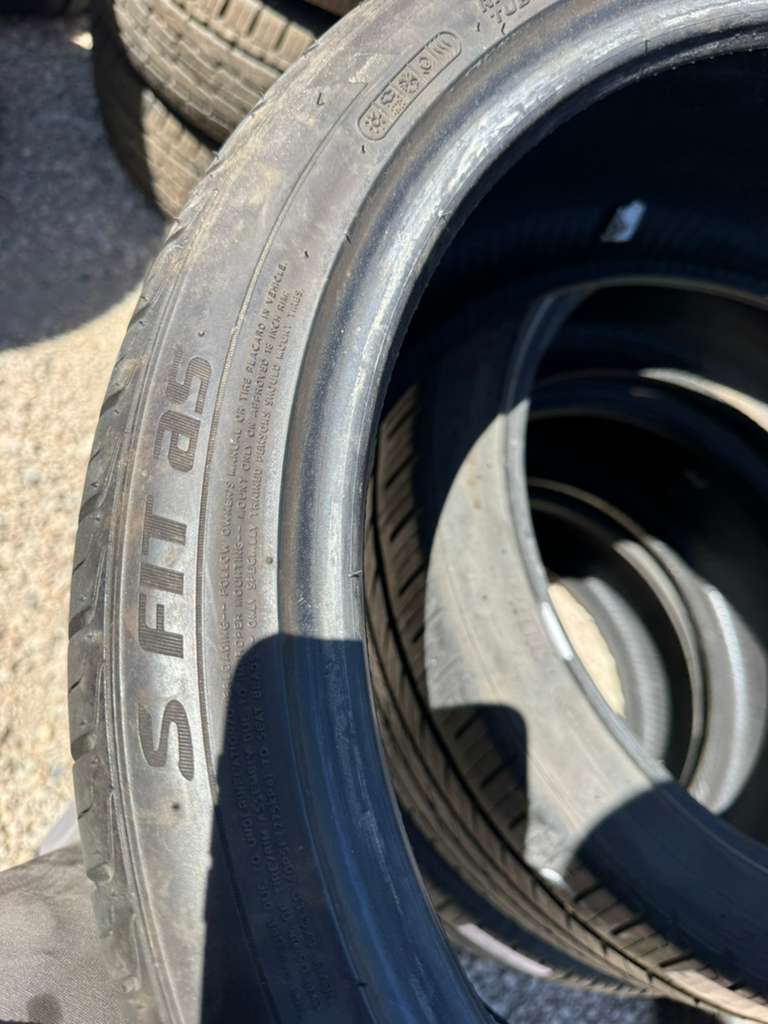 225/40R18 Set (4 Used Tires) Laufenn S Fit