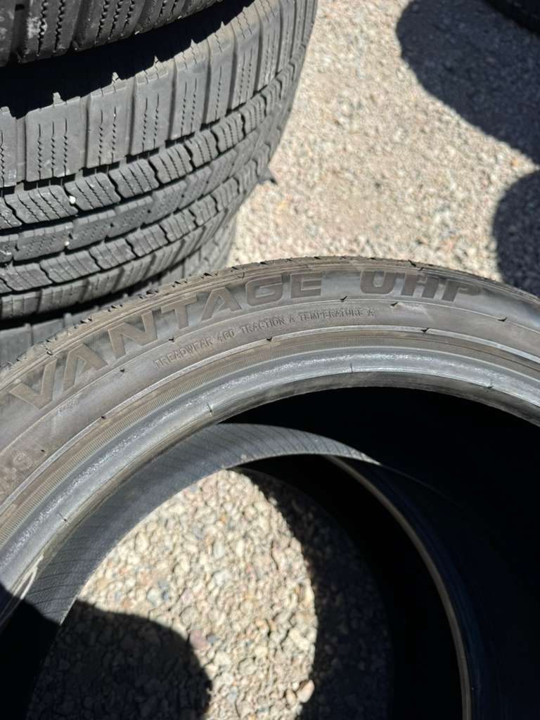 235/45R18  Pair (2 Used Tires) Vantage UHP