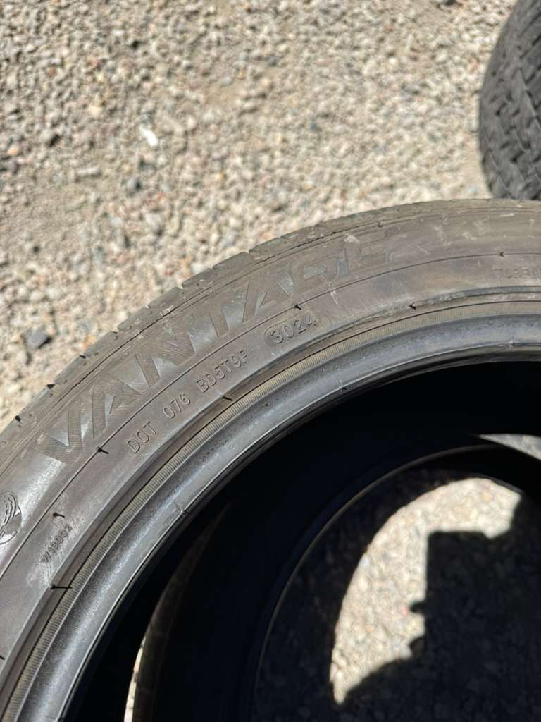 235/45R18  Pair (2 Used Tires) Vantage UHP