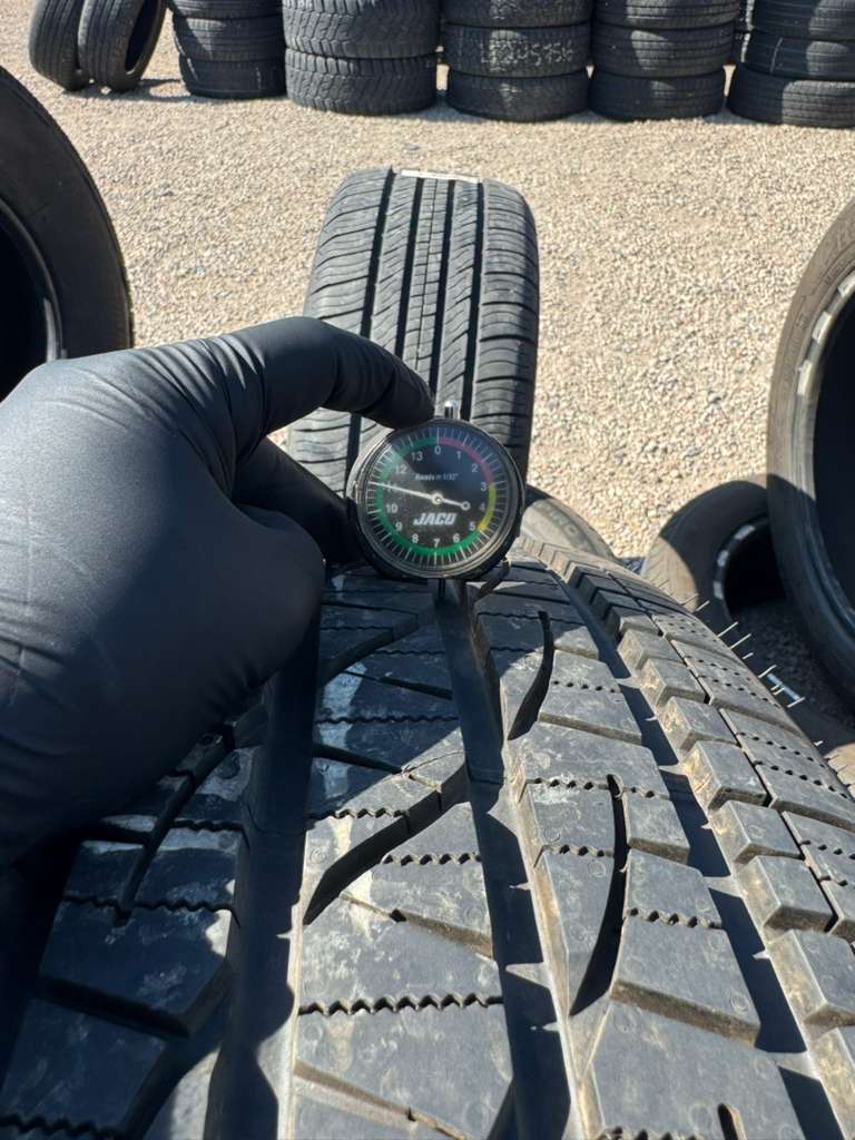 245/50R20 Pair (2 Like New Tires) Firestone Destination LE3