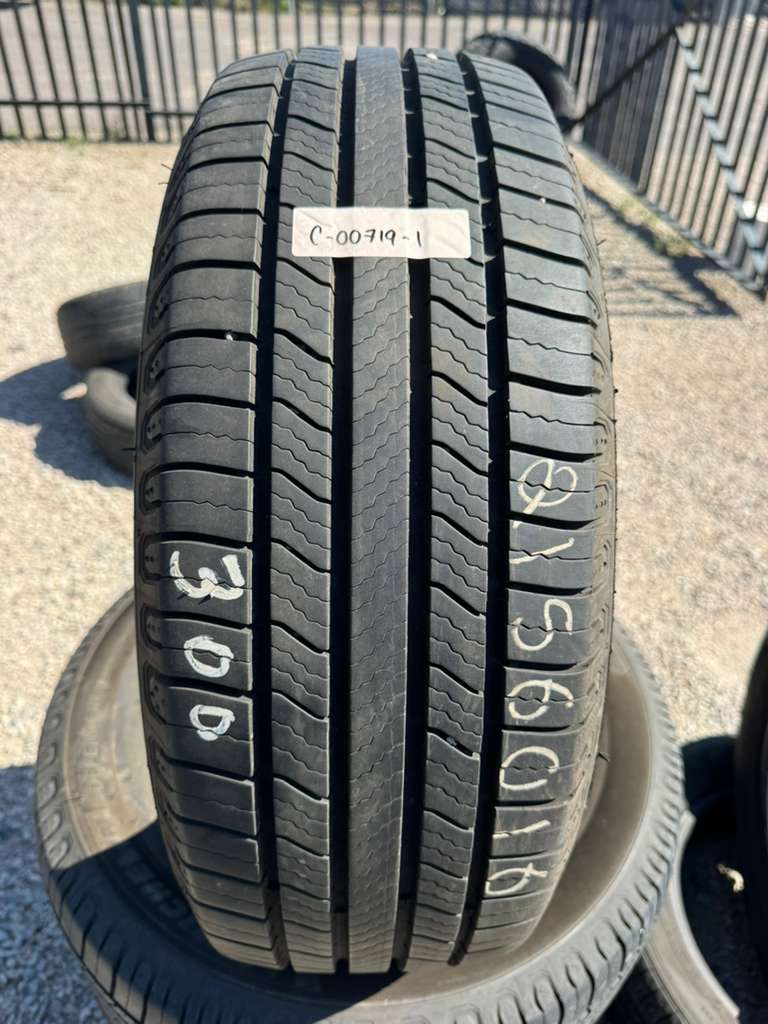 215/60R16 Set (4 Used Tires) Michelin Defender &  Michelin X Tour