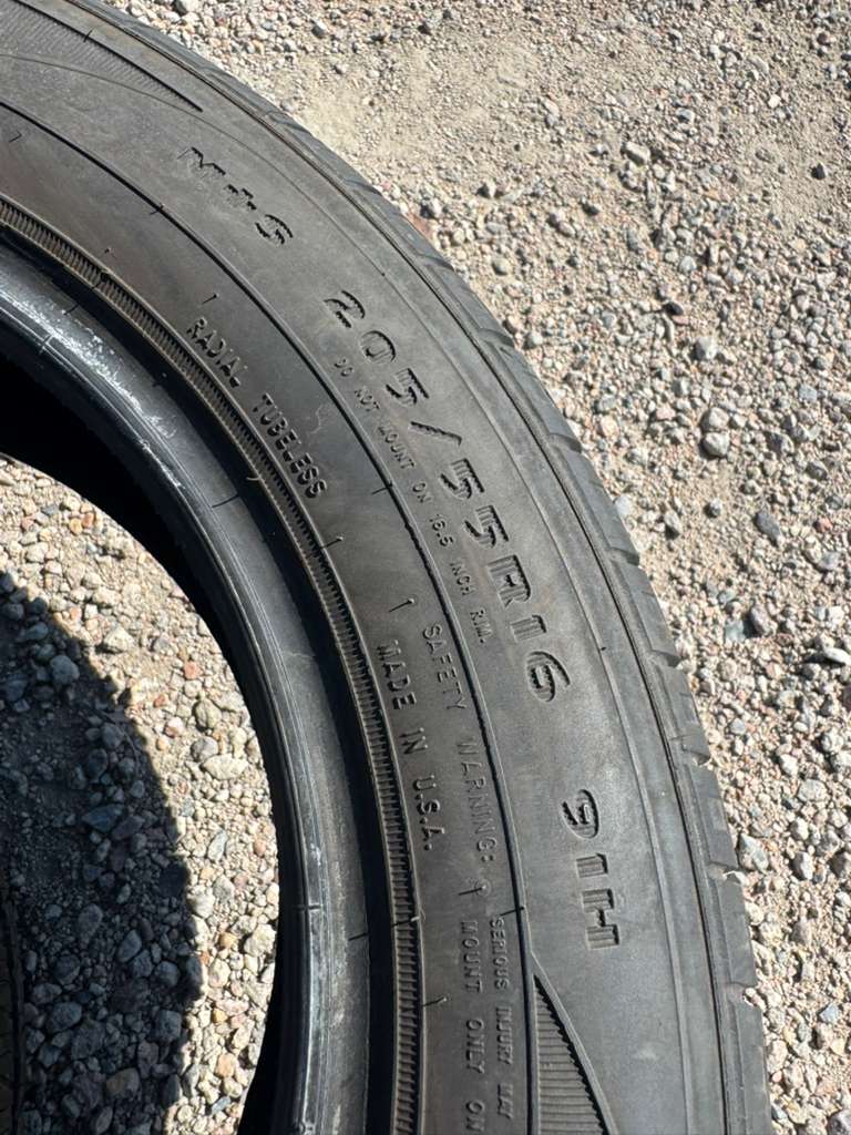 205/55R16 Pair (2 Used Tires) Goodyear Assurance