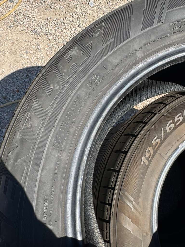 195/65R15 Set (4 Used Tires) Sentury Touring