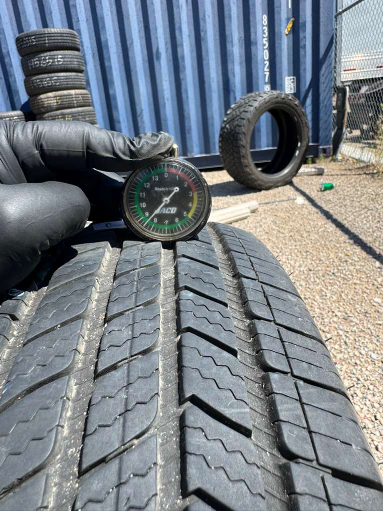 195/65R15 Pair (2 Used Tires) Bridgestone Turanza Quiet Track