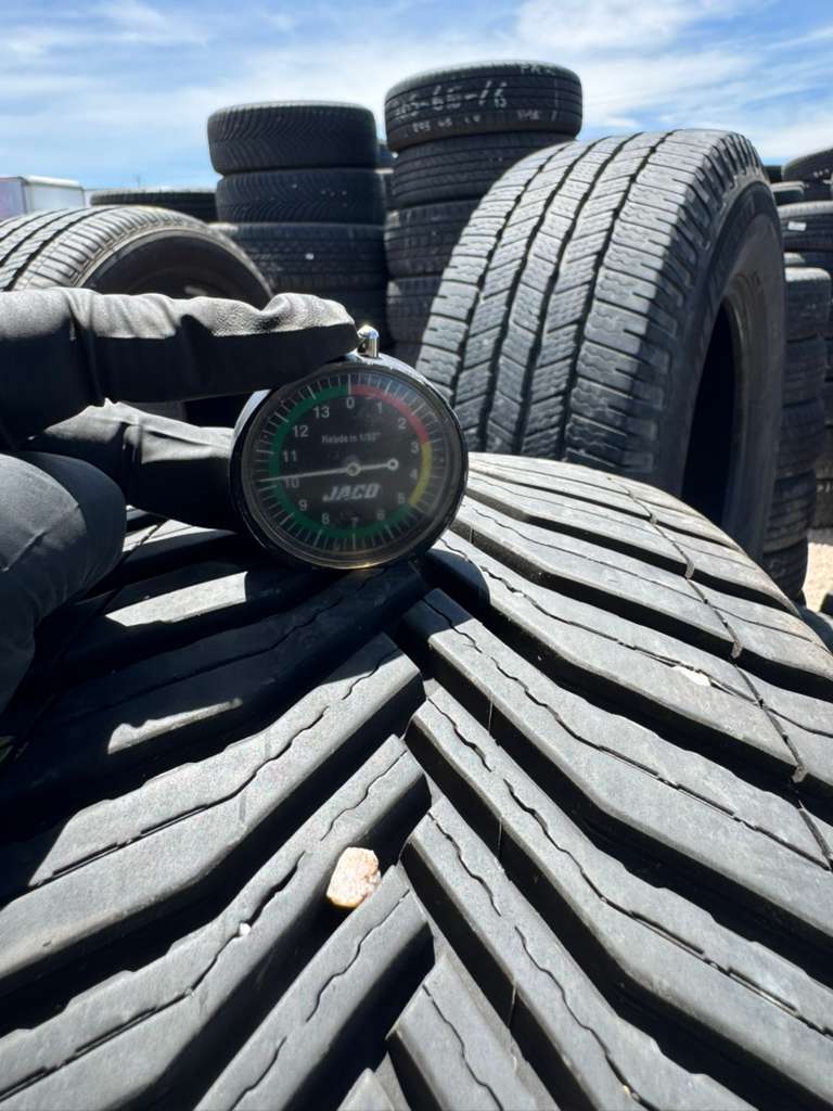225/65R17 Set (4 Used Tires) Michelin Cross Climate