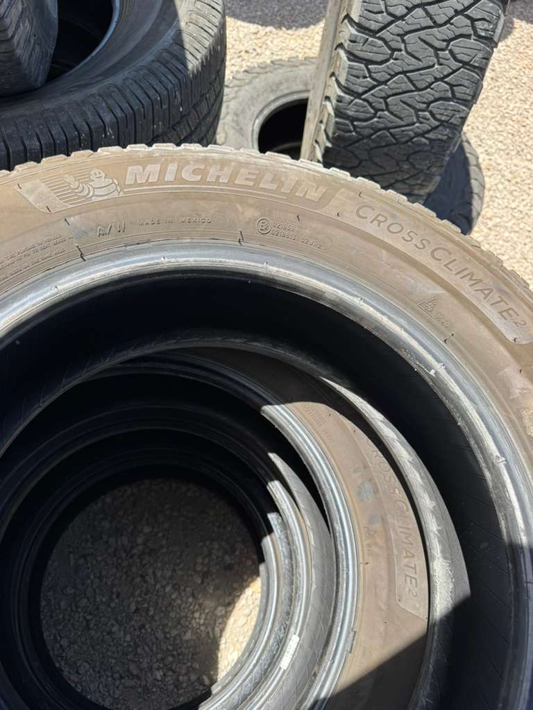 225/65R17 Set (4 Used Tires) Michelin Cross Climate