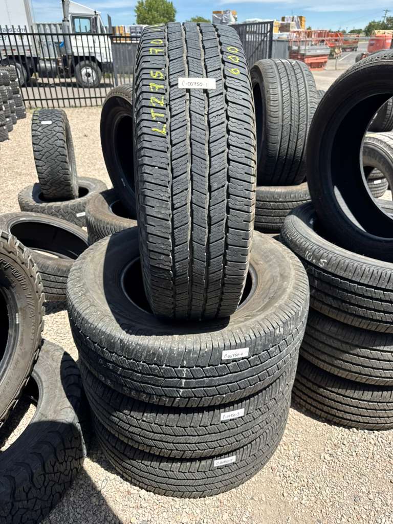 LT275/70R18 Set (4 Used Tires) Michelin Defender LTX M/S2