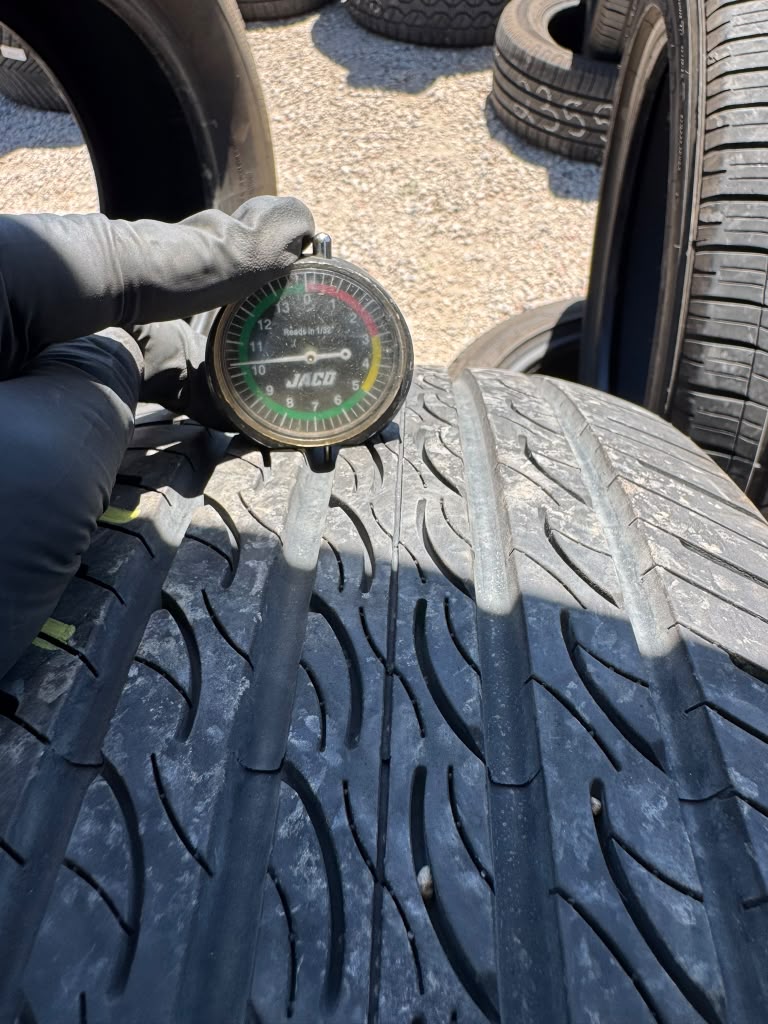 235/55R20 Pair (2 Used Tires) Vantage Sport UHP XL