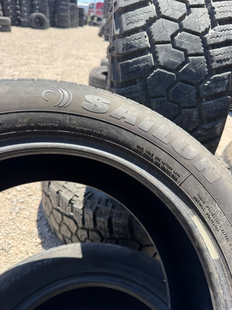 205/60R16 Pair (2 Used Tires) Sailun Atrezzo SH408