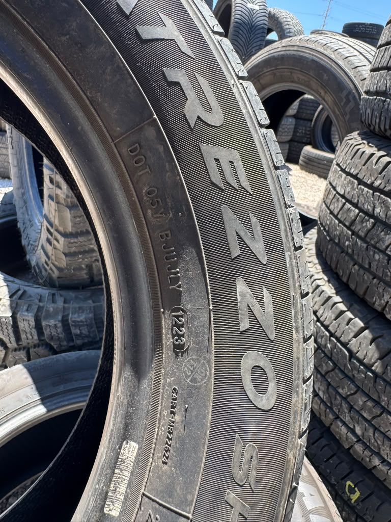 205/60R16 Pair (2 Used Tires) Sailun Atrezzo SH408