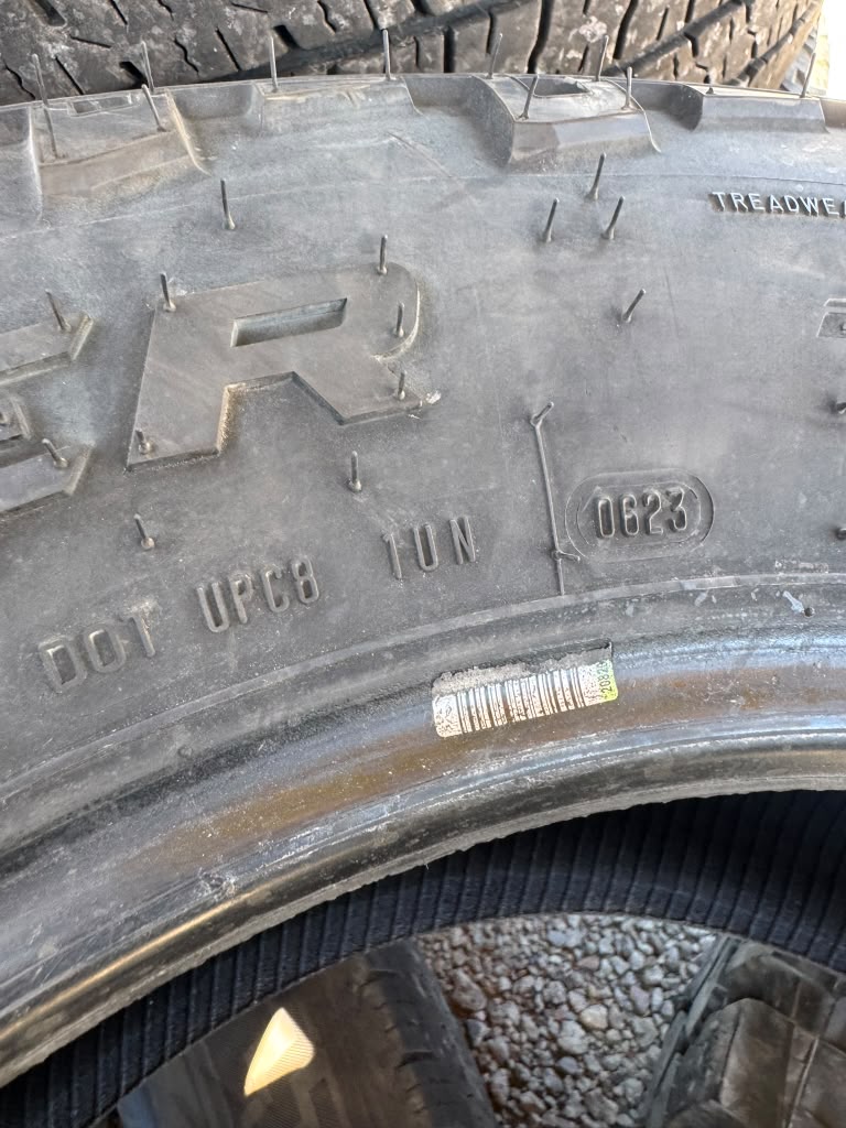 265/65R18 Pair (2 Used Tires) Cooper Discoverer Rugged Trek