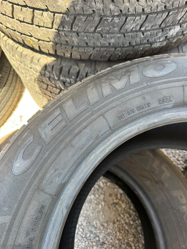 265/60R18 Pair (2 Used Tires) Celimo Prevail