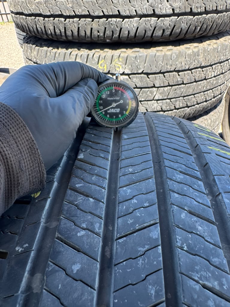 265/60R18 Pair (2 Used Tires) Celimo Prevail