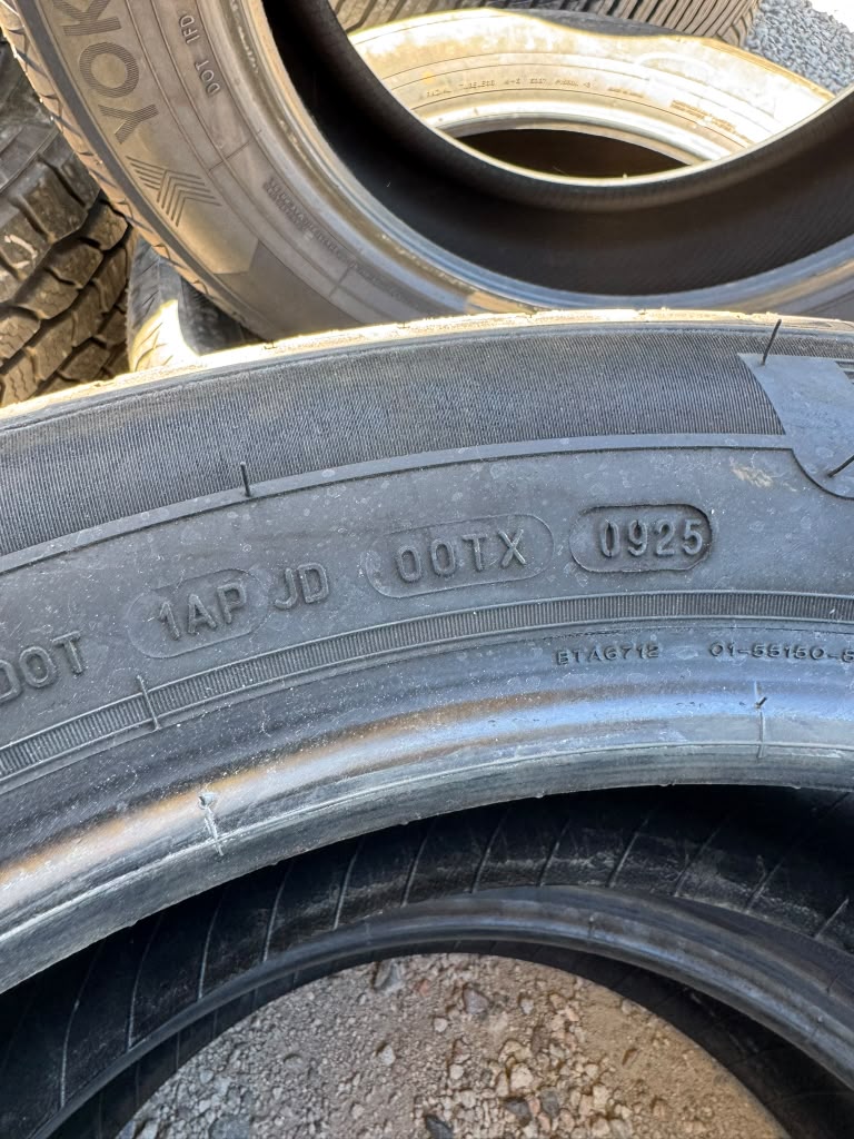 245/50R20 Pair (2 Used Tires) Michelin Primacy LTX