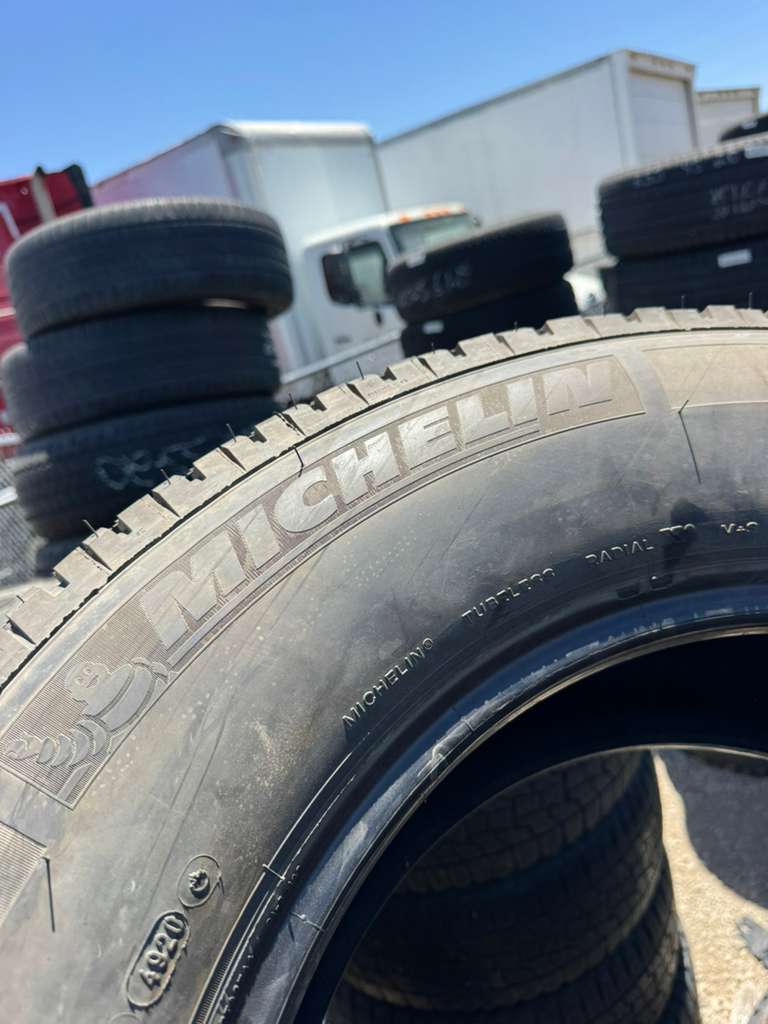 LT275/70R18 Set (4 Used Tires) Michelin LTX